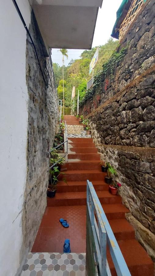 Greenpepperhomestay Munnar Anaviratty Exterior photo