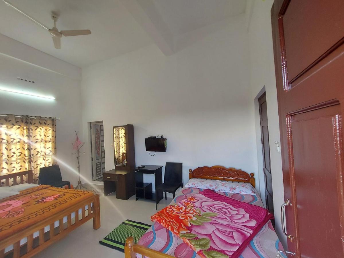 Greenpepperhomestay Munnar Anaviratty Exterior photo
