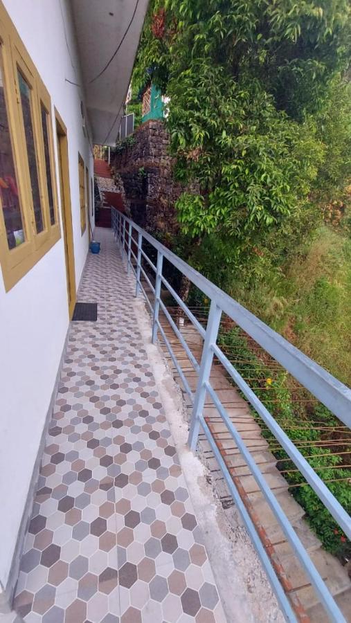Greenpepperhomestay Munnar Anaviratty Exterior photo
