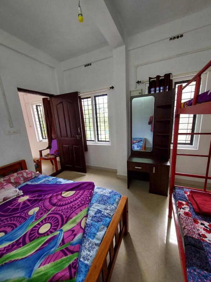 Greenpepperhomestay Munnar Anaviratty Exterior photo
