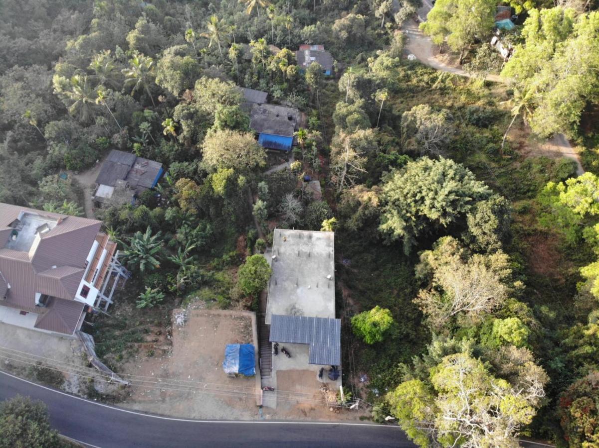 Greenpepperhomestay Munnar Anaviratty Exterior photo